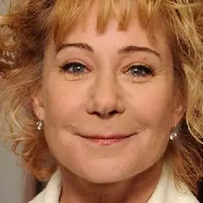 Zoe Wanamaker
