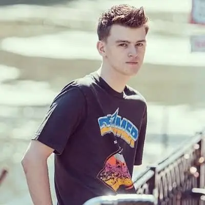 Leonardo Hathaway