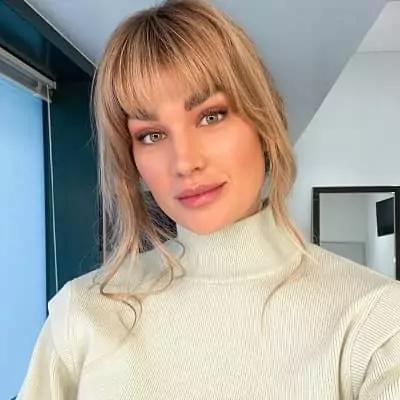 Shayna Taylor