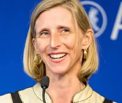 Ellen Barry