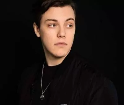 AnthonyZ