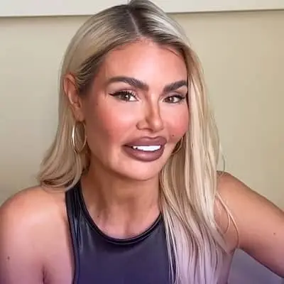 Chloe Sims