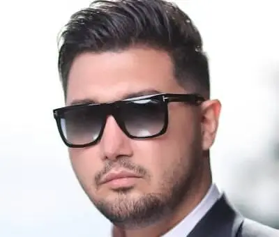 Mani Ayoughi